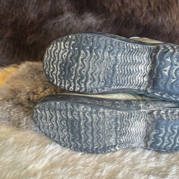 Bogs Blue and Green Patterned Rain Boots 7 (UB4) - Picture 7 of 7